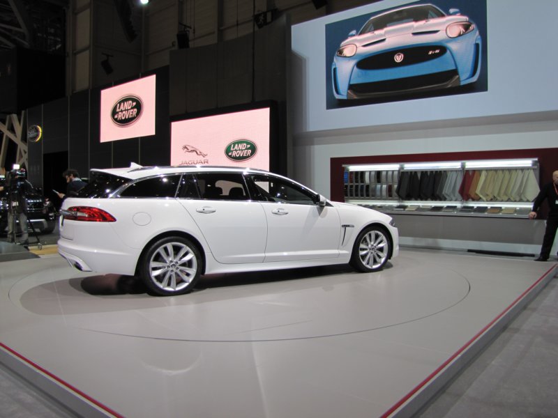 jaguarxfsportbrake8.jpg