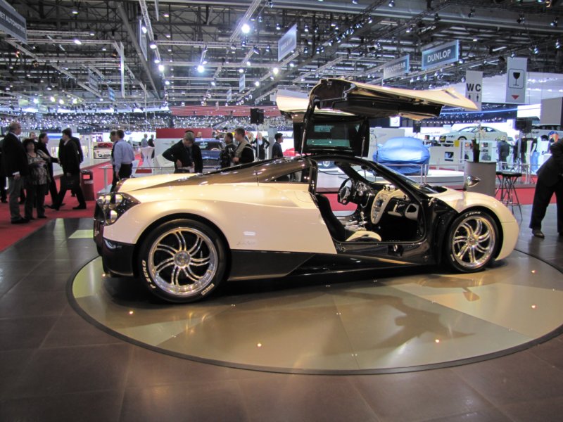 paganihuayra3.jpg