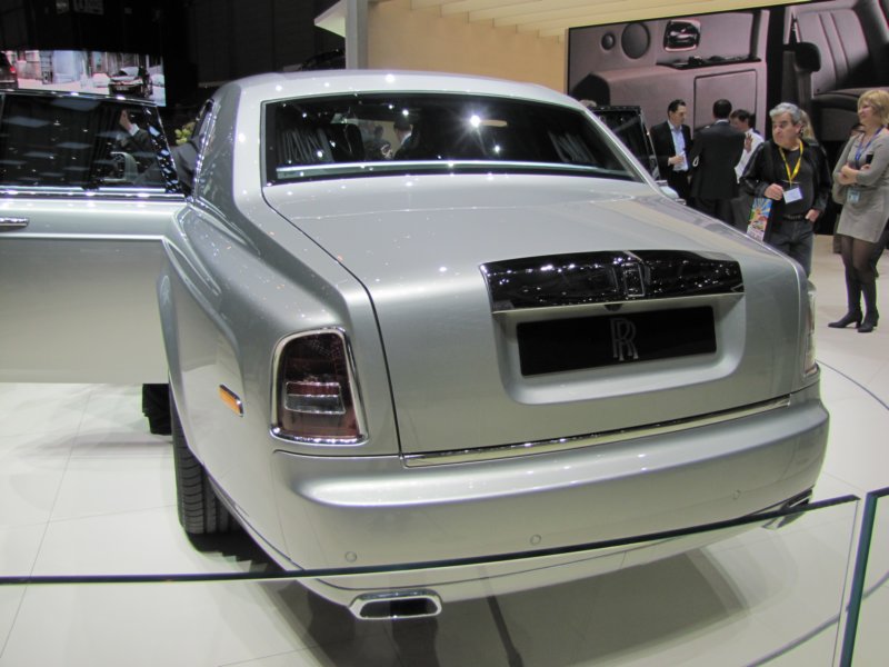 rollsroycephantomseriesii11.jpg