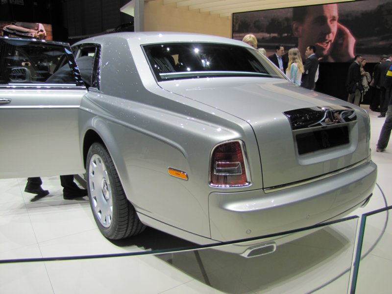 rollsroycephantomseriesii13.jpg