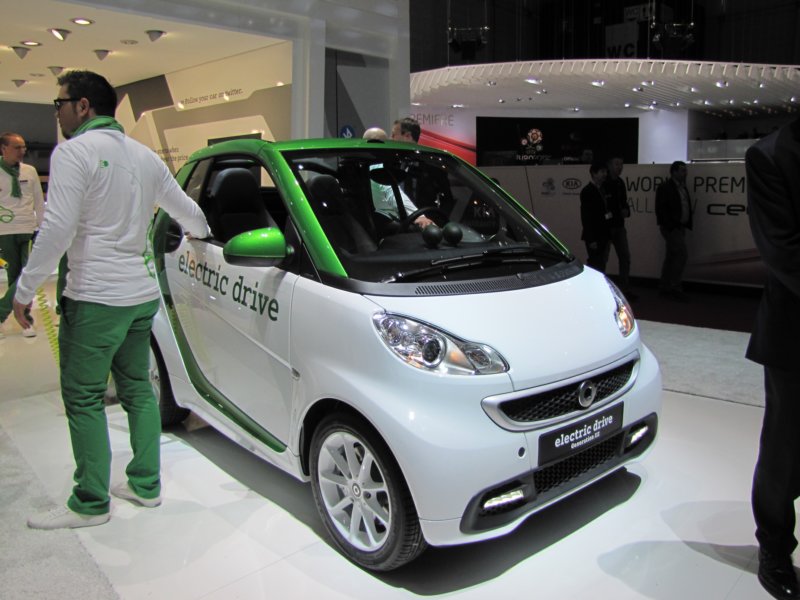 smartfortwoelectricdrivegenerationiii4.jpg