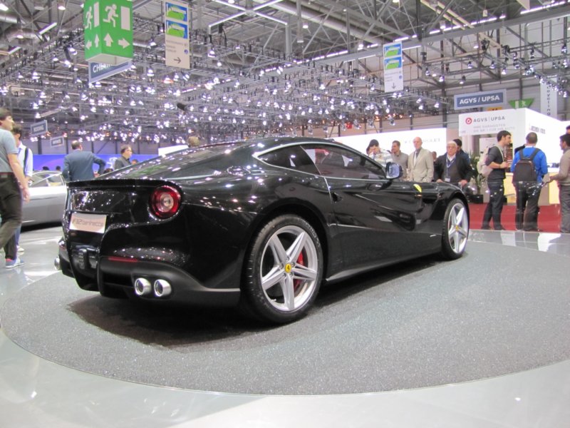 ferrarif12berlinetta13.jpg