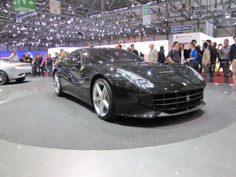 ferrarif12berlinetta27.jpg