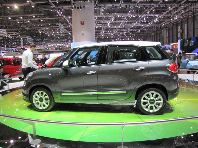 fiat500l7.jpg