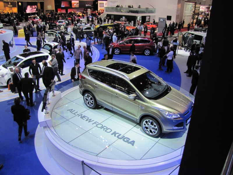 fordkuga48.jpg