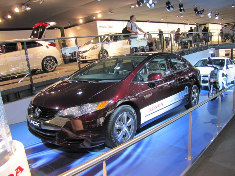 hondafcxclarity4.jpg