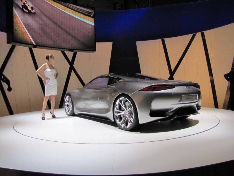 infinitiemerge10.jpg