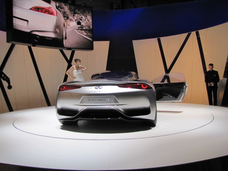 infinitiemerge27.jpg