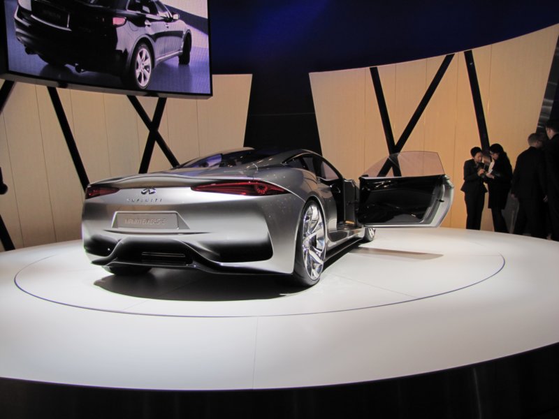 infinitiemerge44.jpg
