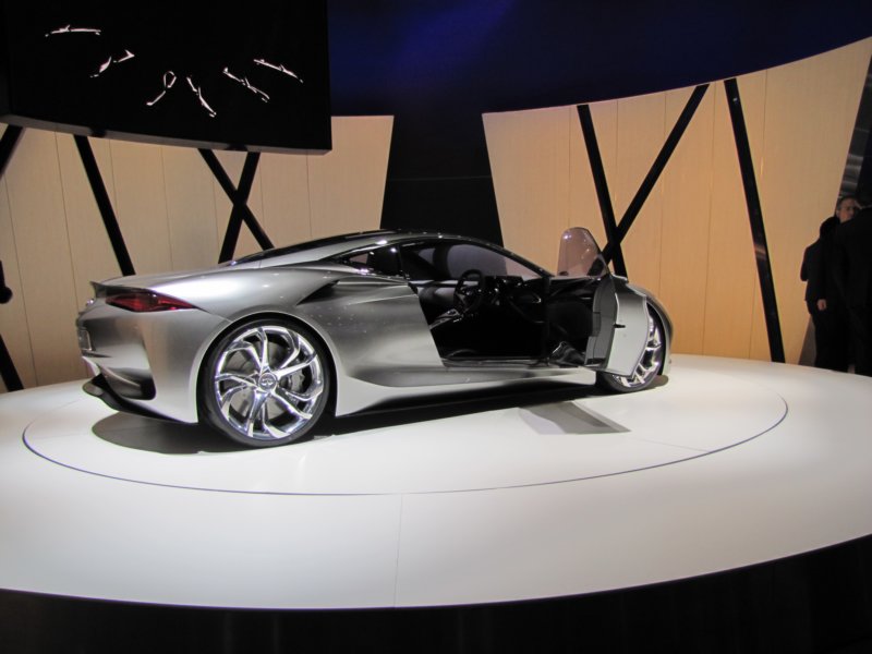 infinitiemerge49.jpg