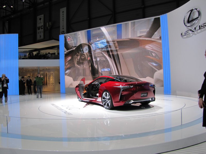 lexuslflc20.jpg