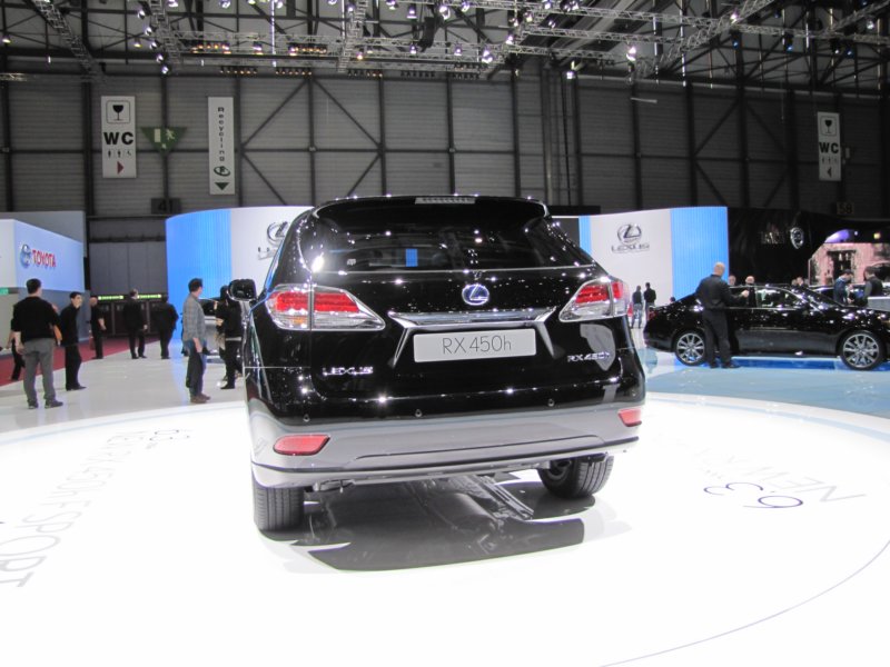 lexusrx450h10.jpg