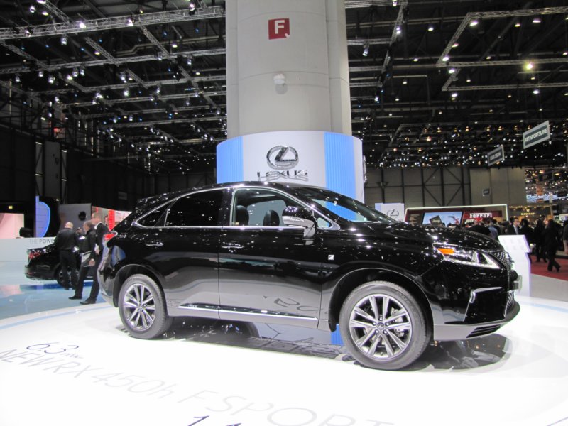 lexusrx450h39.jpg