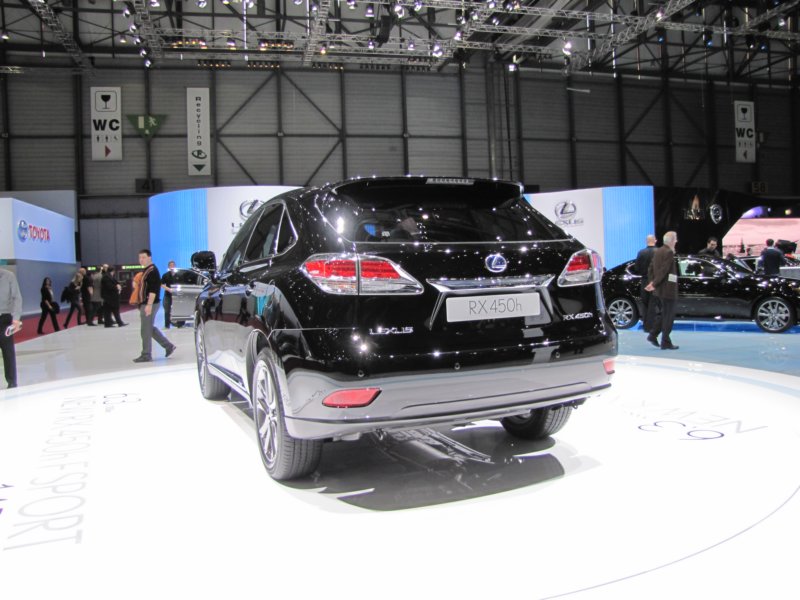 lexusrx450h66.jpg