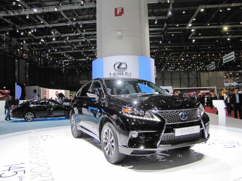 lexusrx450h72.jpg
