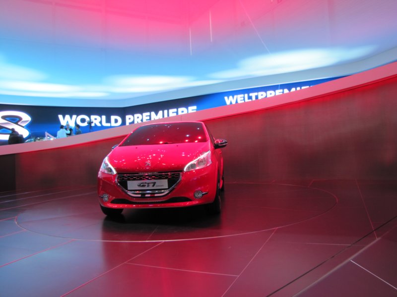 peugeot208gti19.jpg