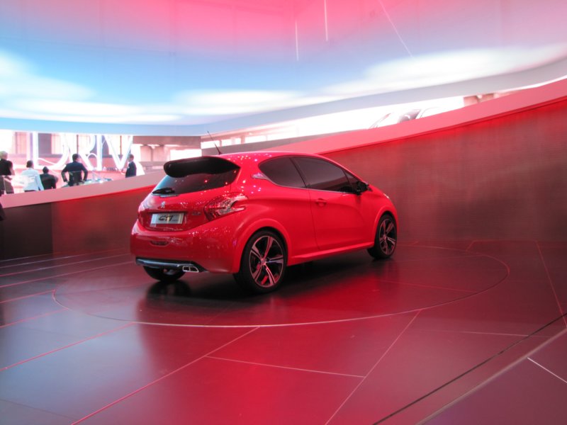 peugeot208gti47.jpg