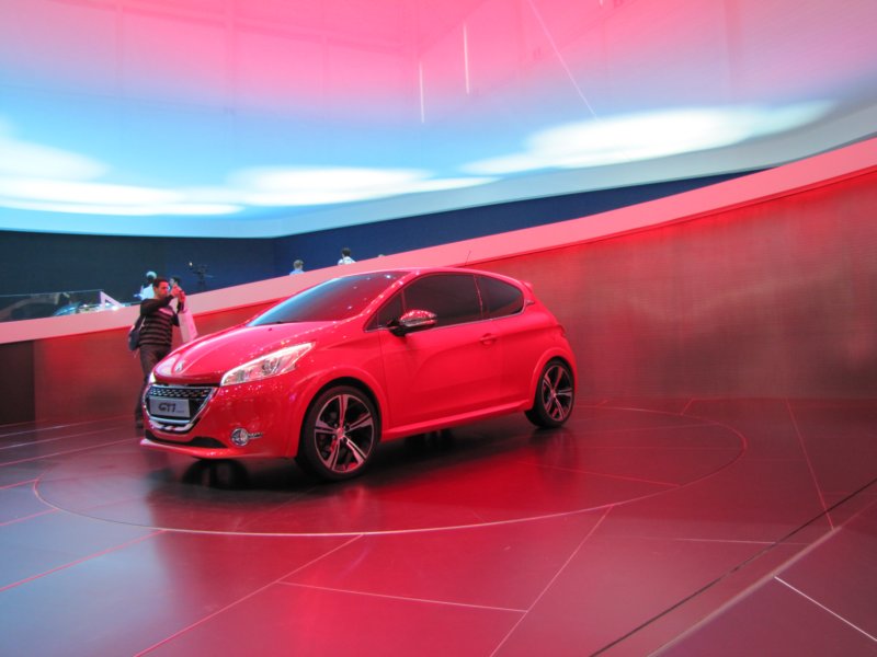 peugeot208gti6.jpg