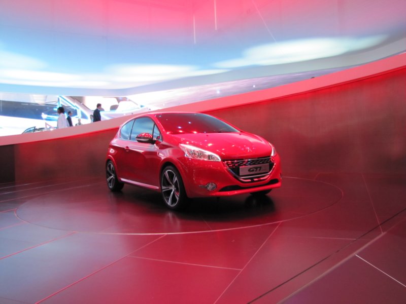 peugeot208gti62.jpg