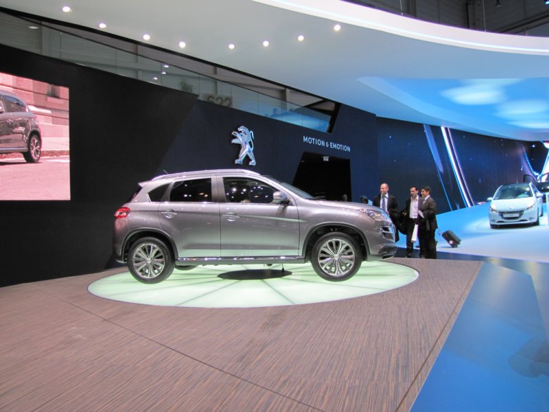 peugeot400816.jpg