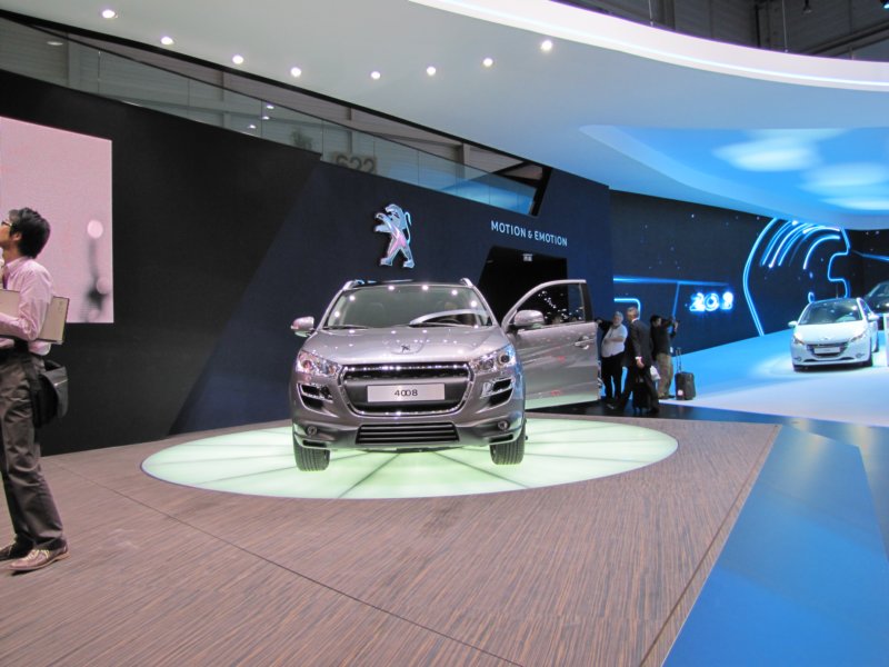 peugeot400839.jpg