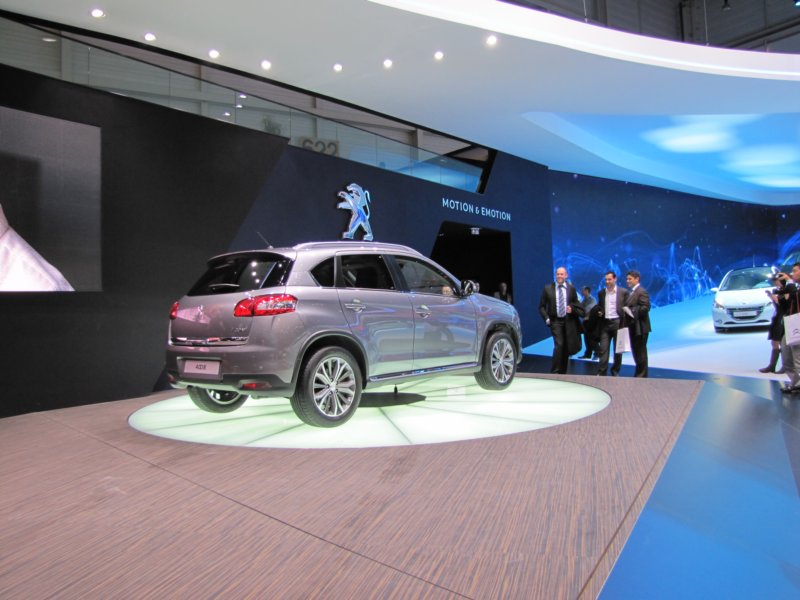 peugeot40089.jpg