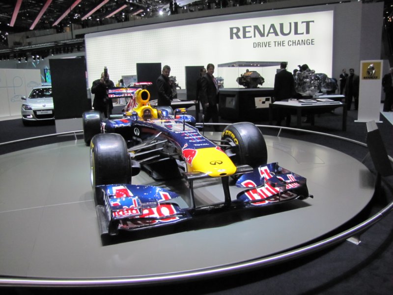 redbullracingrenault2.jpg