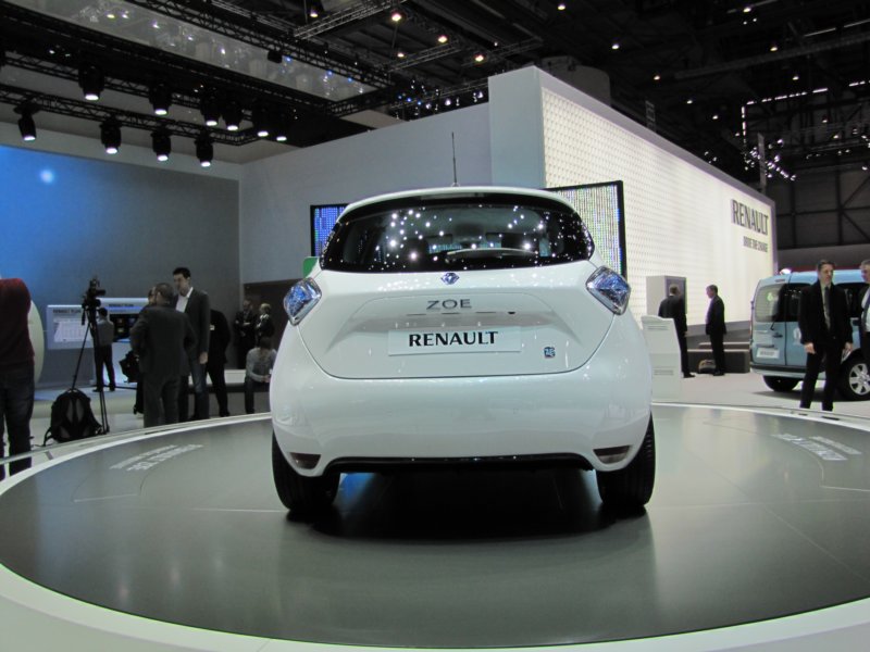 renaultzoe76.jpg