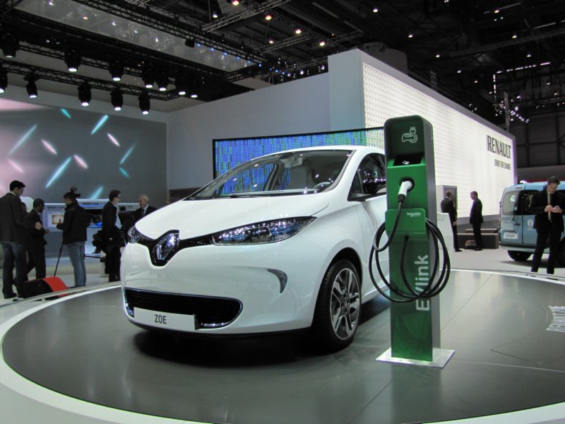 renaultzoe79.jpg