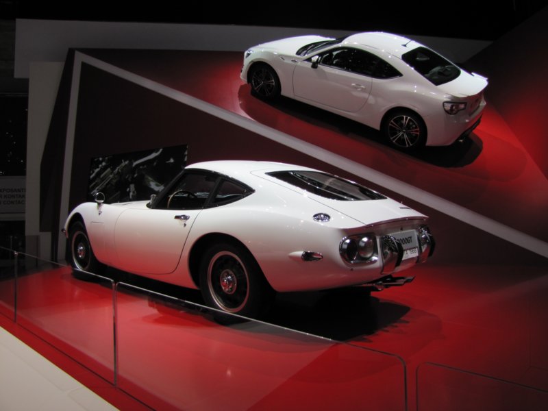 toyota2000gt1968.jpg