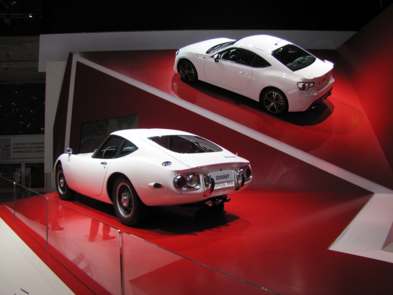 toyota2000gt19683.jpg