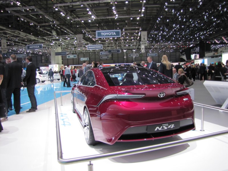 toyotans43.jpg