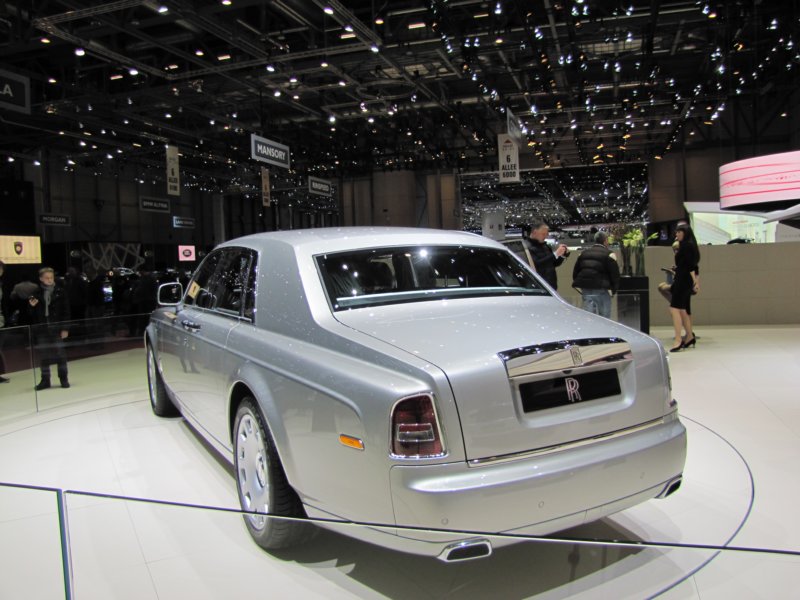 rollsroycephantomseriesii14.jpg