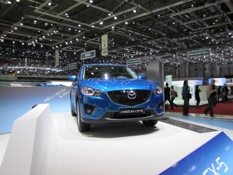 mazdacx54.jpg