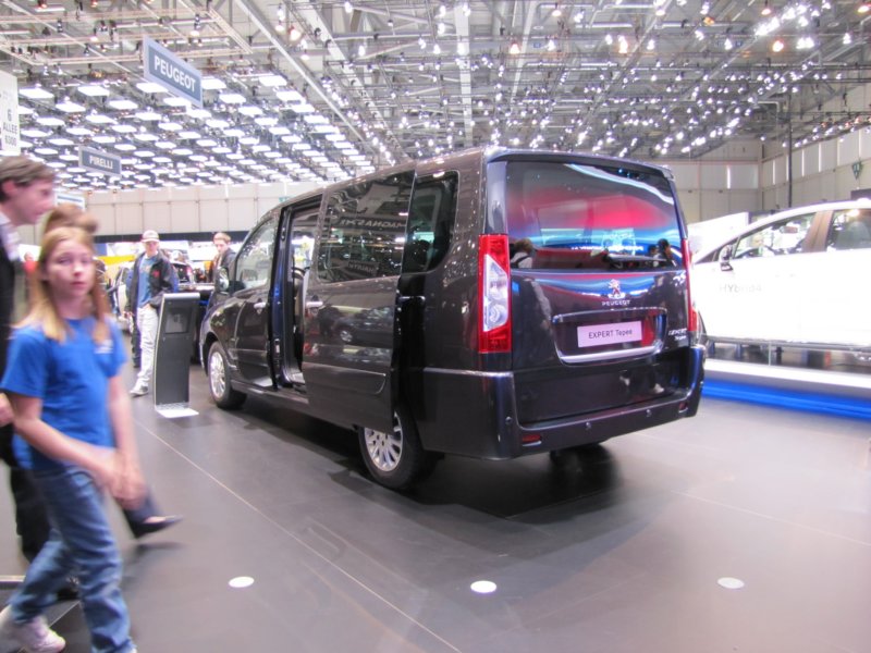 peugeotexperttepee.jpg