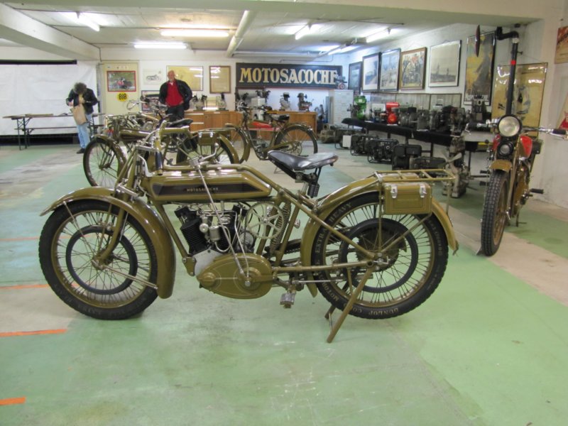 motosacoche2c1019258.jpg