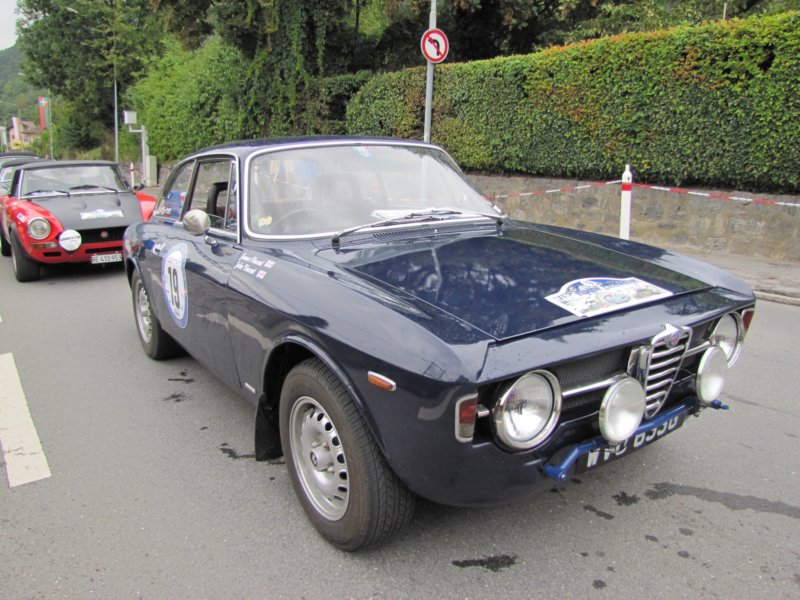 c19alfaromeogt1300junior1969.jpg