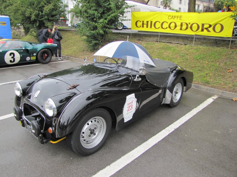 triumphtr2lm19552.jpg
