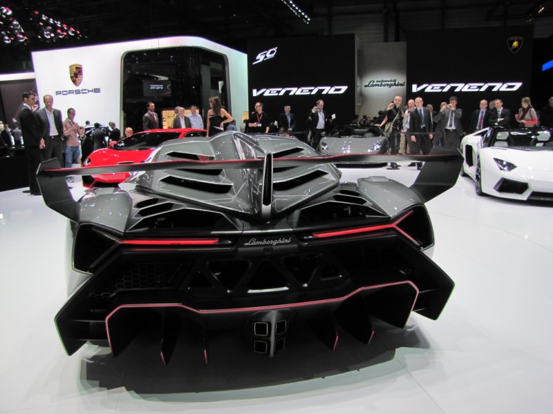 lamborghinivenenolp750498.jpg