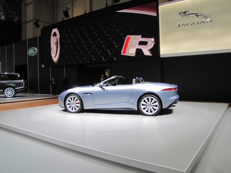 jaguarftype33.jpg