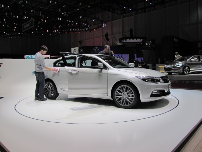 qoros3sedan29.jpg