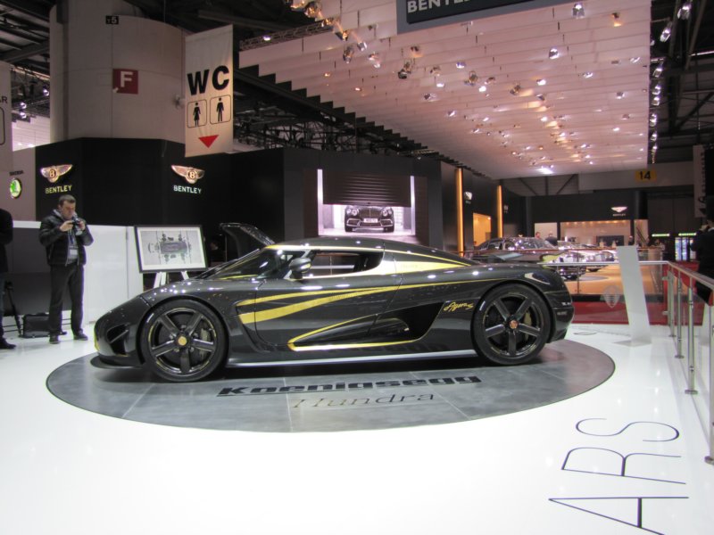 koenigseggagerashundra19.jpg