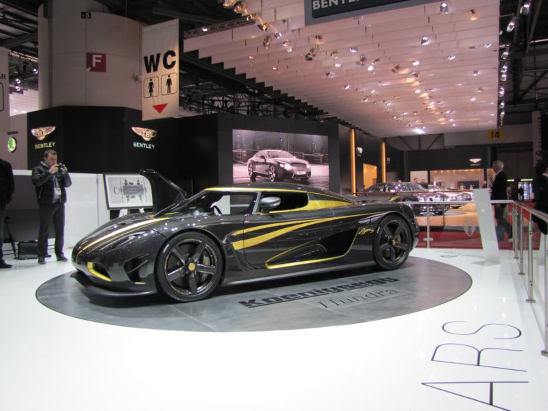 koenigseggagerashundra25.jpg