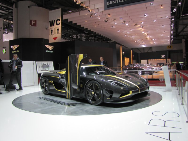 koenigseggagerashundra49.jpg