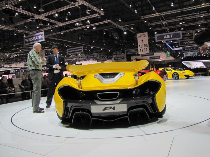 mclarenp111.jpg