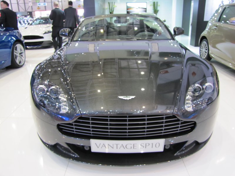 astonmartinv8vantagesroadstersp102.jpg