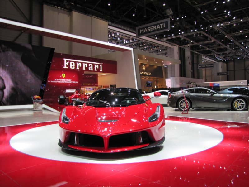 ferrarilaferrari31.jpg