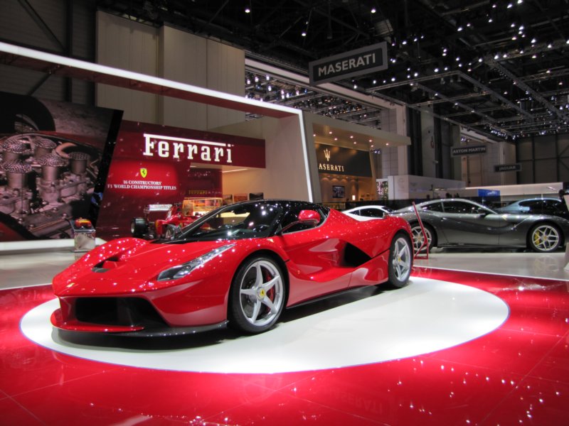 ferrarilaferrari41.jpg
