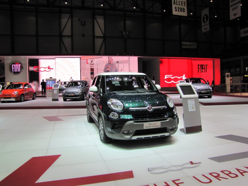 fiat500ltrekking6.jpg