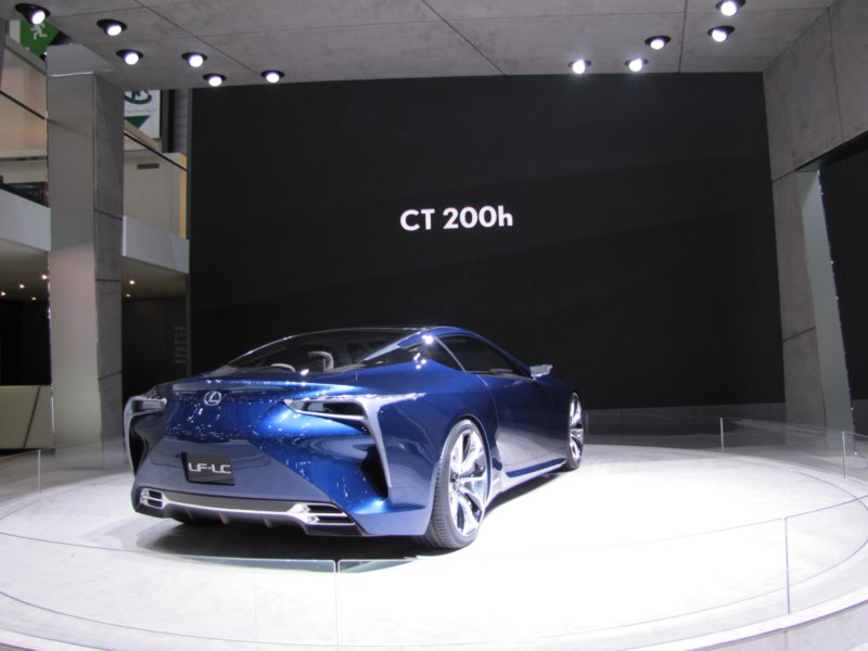 lexuslflc7.jpg